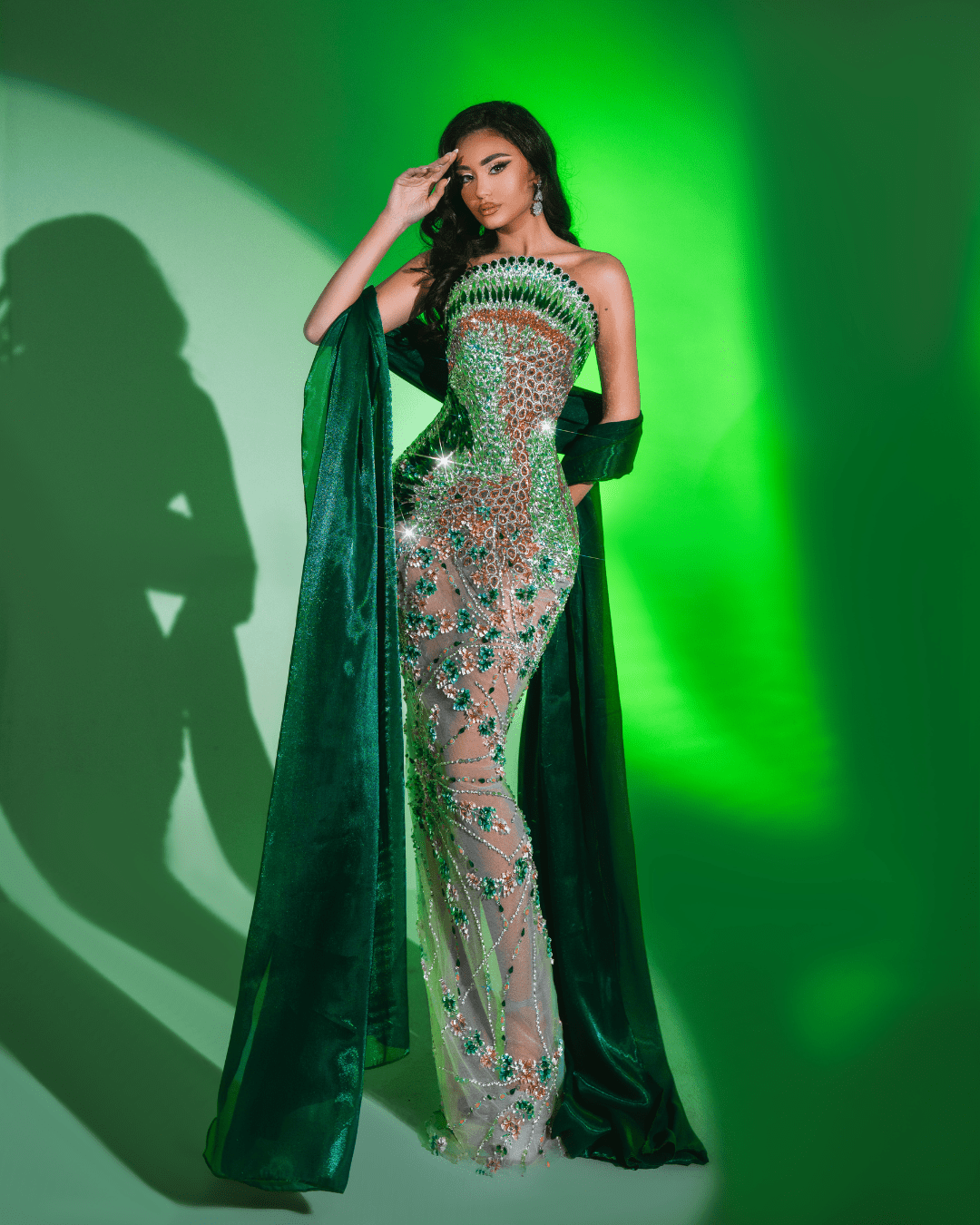 Sugesa Green Long Sleeveless Dress with Crystals and Cape - BLINI