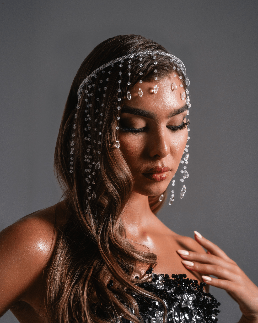 Uroele Black Short Sleeveless Dress with Crystals and Headpiece - BLINI